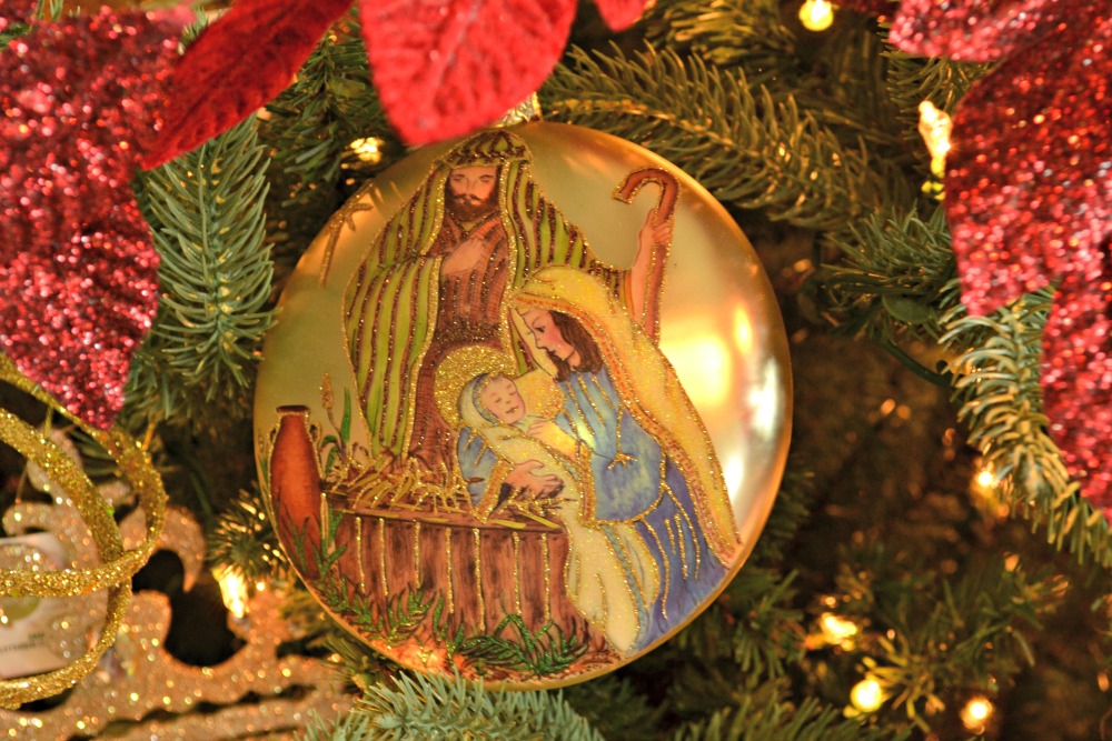 joy to the world ornament lg