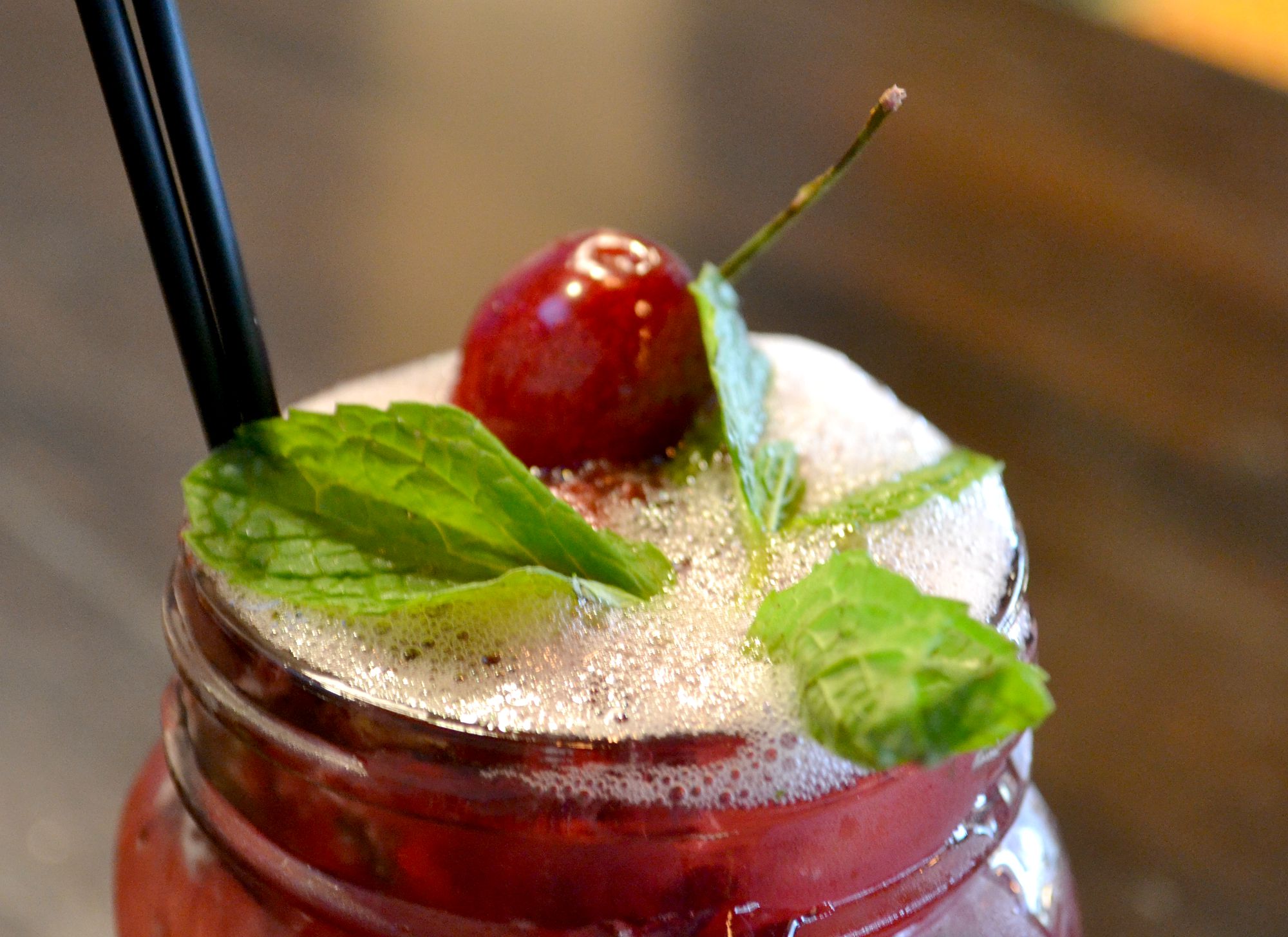 https://fairviewgardencenter.com/wp-content/uploads/2015/07/cherry-mint-julep-close.jpg